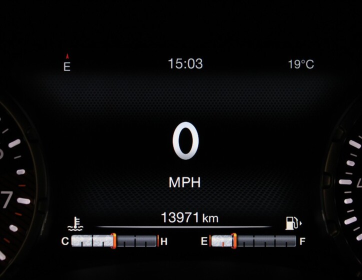Jeep Renegade 23