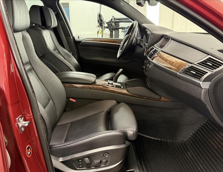 BMW X6 10