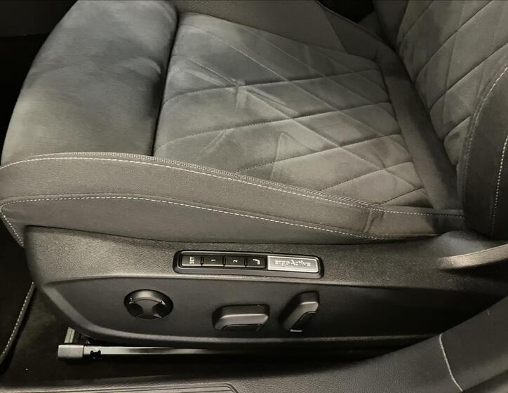 Volkswagen Golf 15