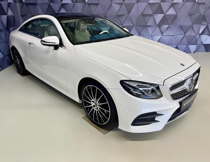 Mercedes-Benz Třídy E 4