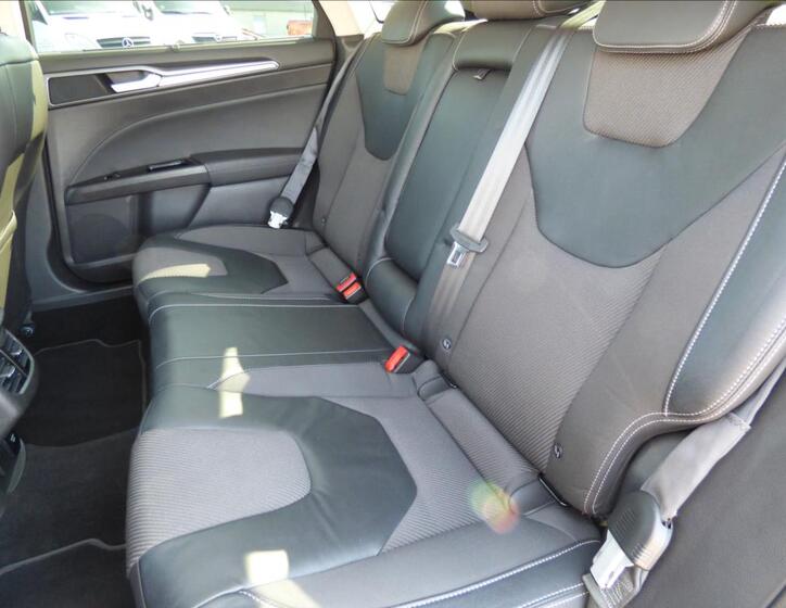 Ford Mondeo 51