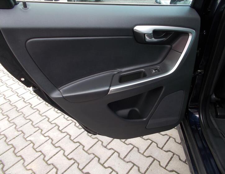 Volvo XC60 18
