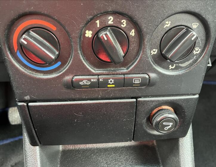 Opel Zafira 16