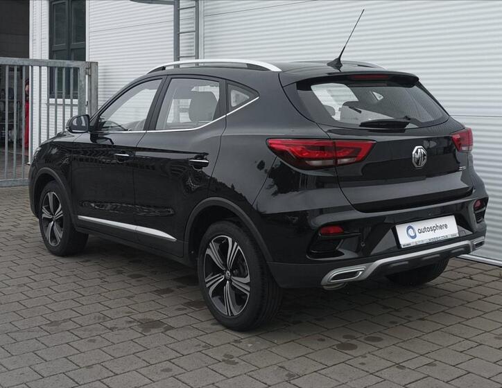 MG ZS 4
