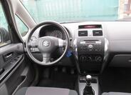 Suzuki SX4 16