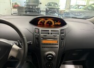 Toyota Yaris 15