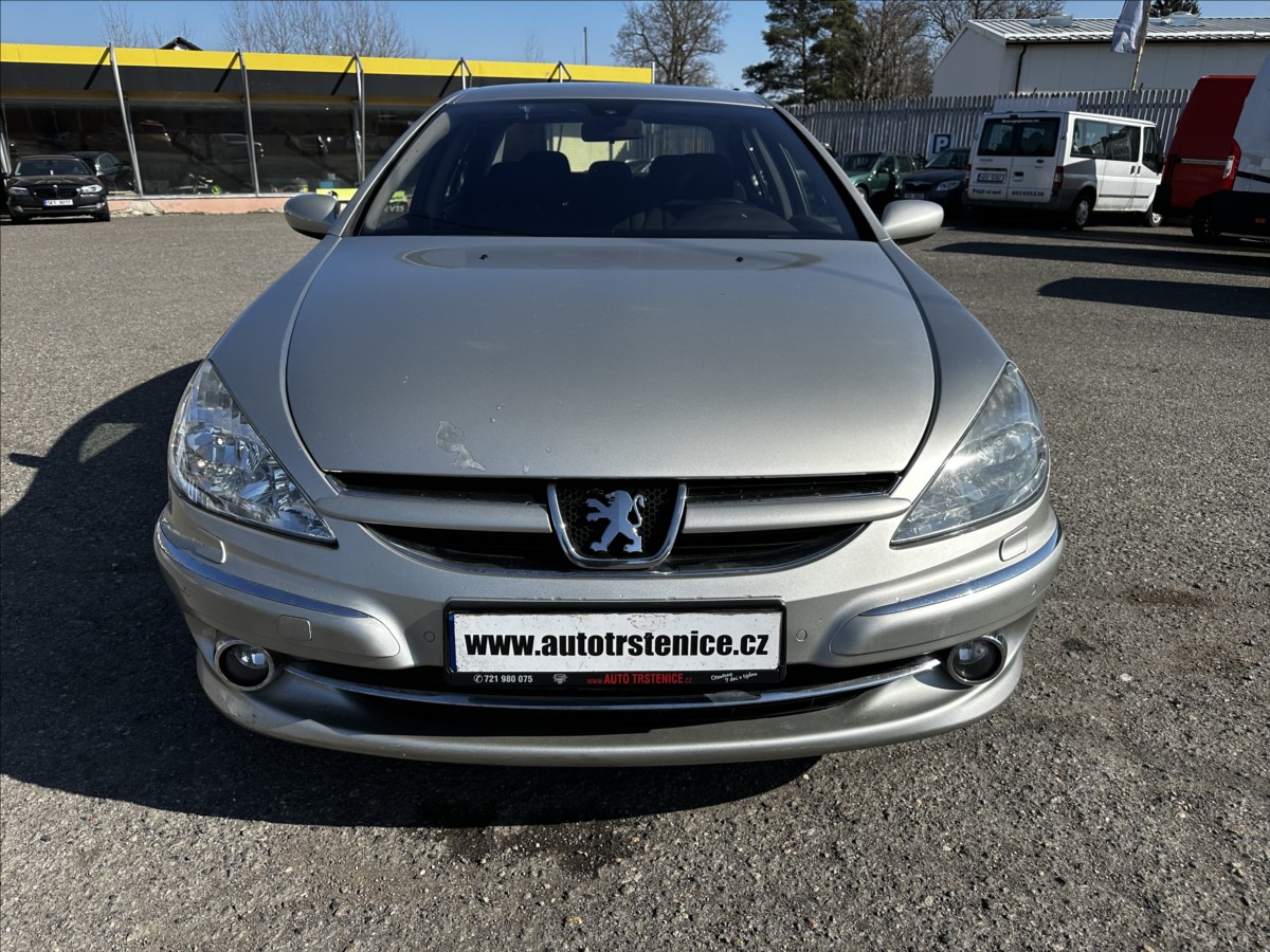 Peugeot 607