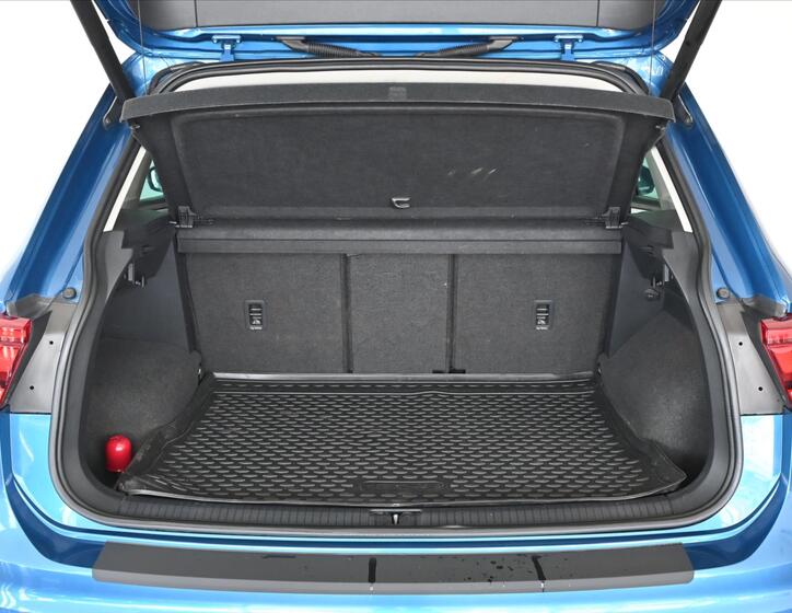 Volkswagen Tiguan 6