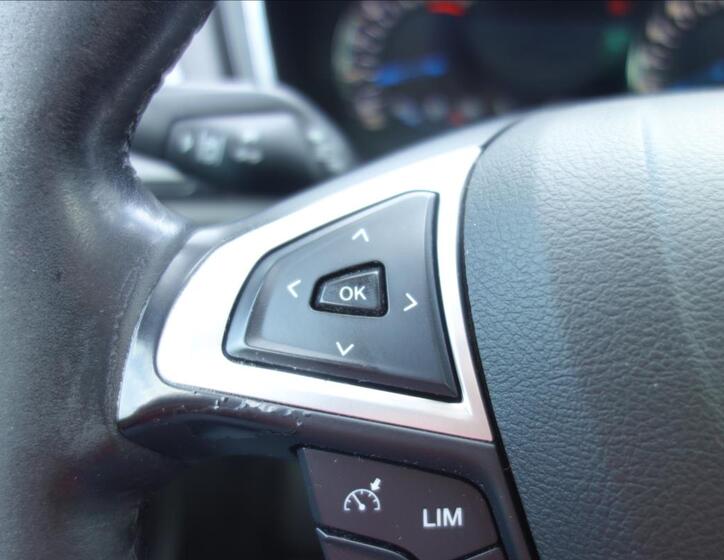 Ford Mondeo 26