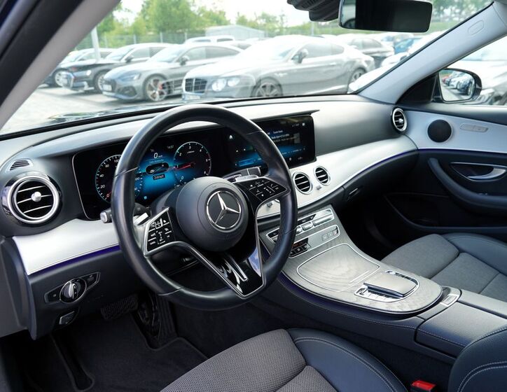 Mercedes-Benz Třídy E 25