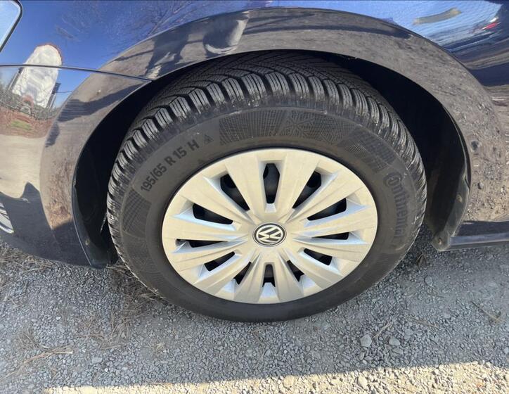 Volkswagen Golf 32