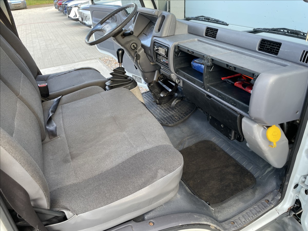 Nissan Cabstar