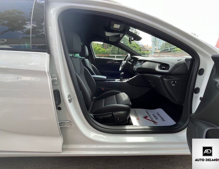 Opel Insignia 27