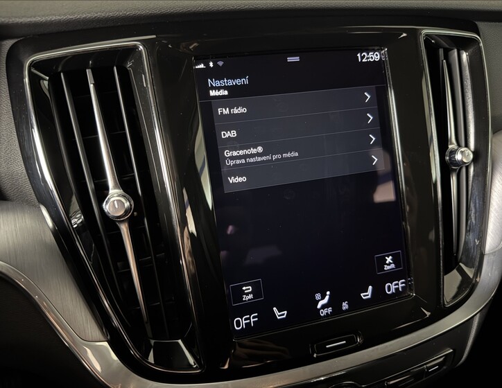 Volvo V60 32