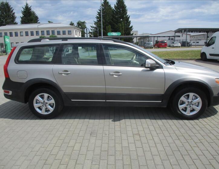 Volvo XC70 5