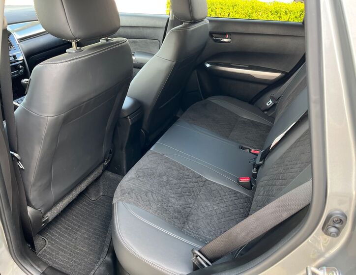 Suzuki Vitara 15