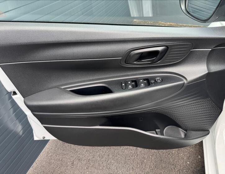 Hyundai i20 21