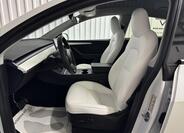 Tesla Model Y 25