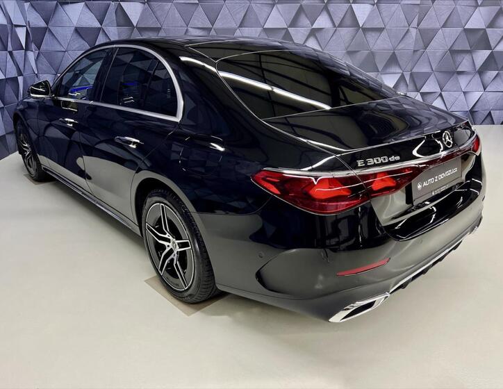 Mercedes-Benz Třídy E 4