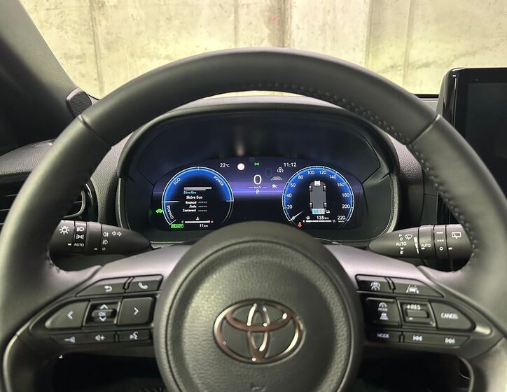 Toyota Yaris 14