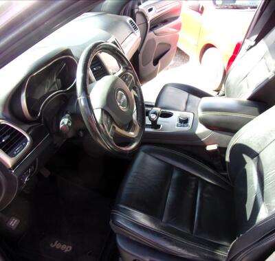 Jeep Grand Cherokee 9