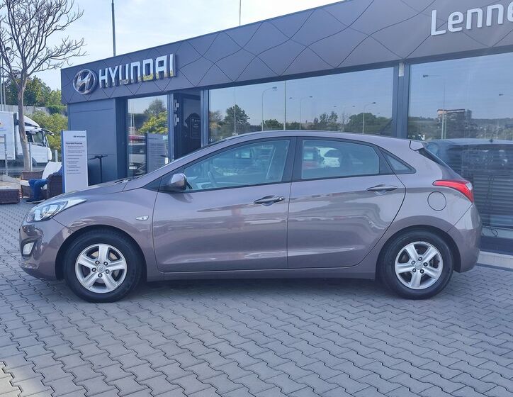 Hyundai i30 4