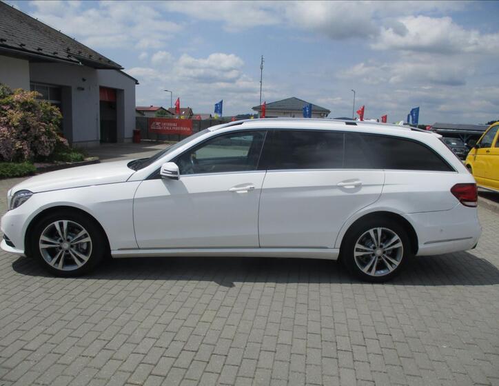 Mercedes-Benz Třídy E 2