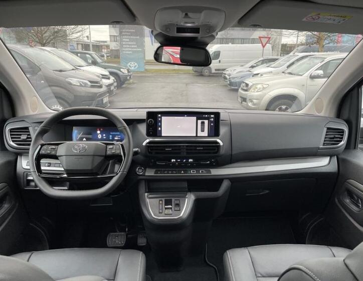 Toyota ProAce Verso 16