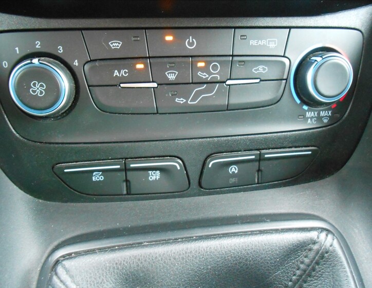 Ford Transit 28