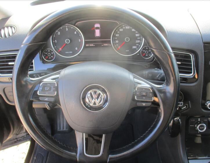 Volkswagen Touareg 13