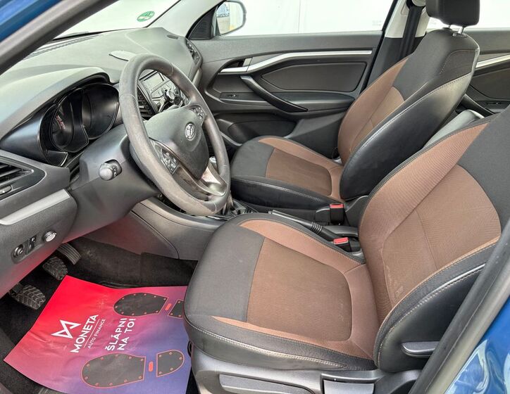Lada Vesta 6