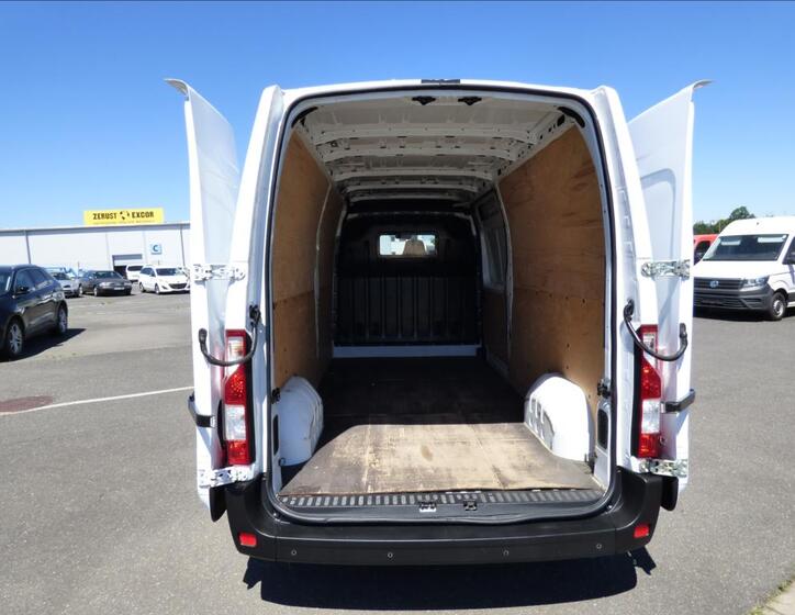 Renault Master 33