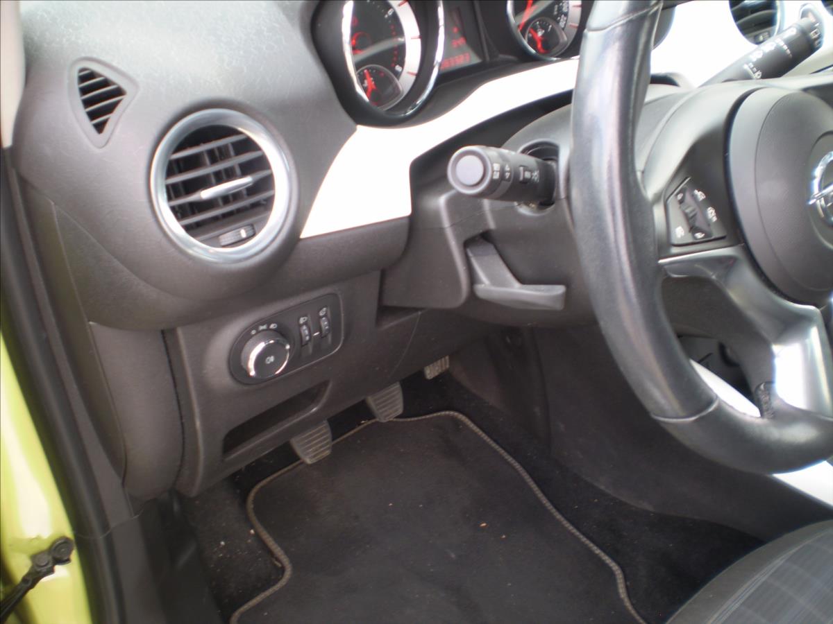 Opel Adam