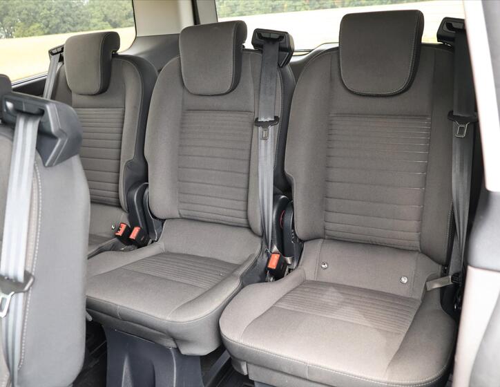 Ford Tourneo Custom 17