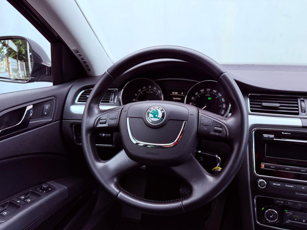 Škoda Superb