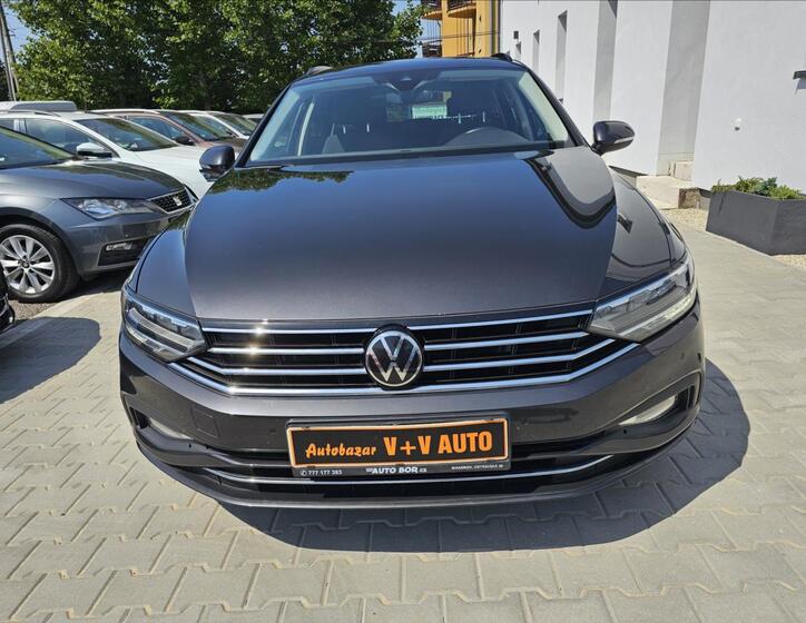 Volkswagen Passat 2