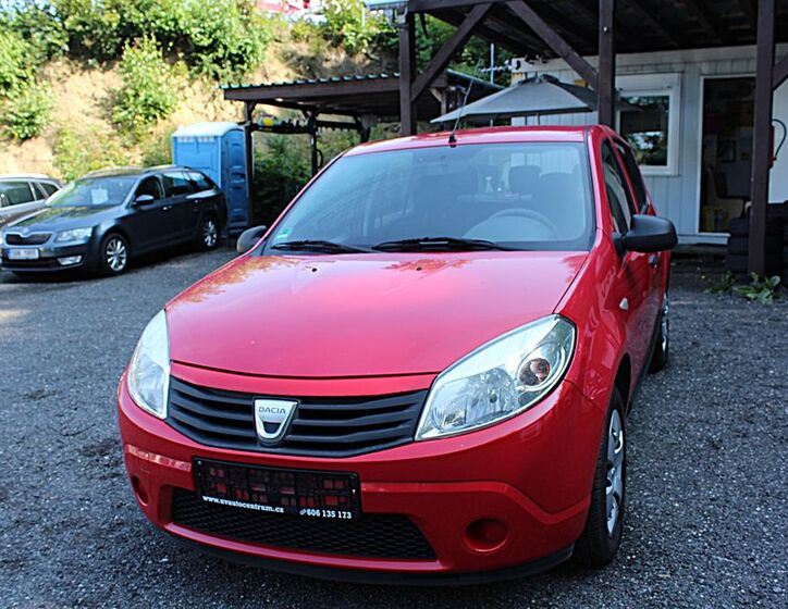 Dacia Sandero 1