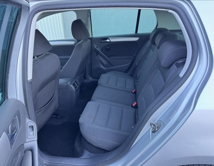 Volkswagen Golf 19