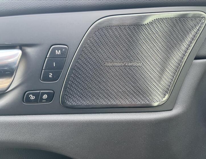 Volvo XC60 19