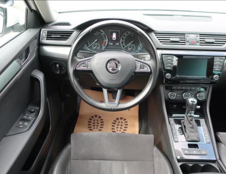 Škoda Superb 15