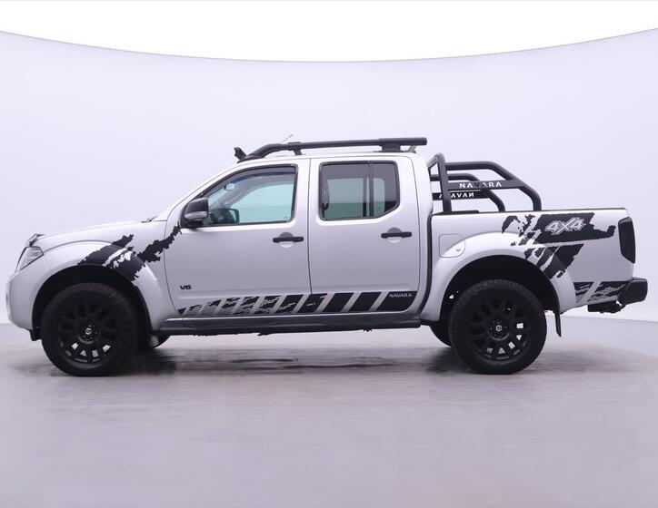 Nissan Navara 4