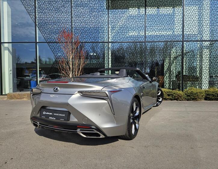 Lexus LC 500 10