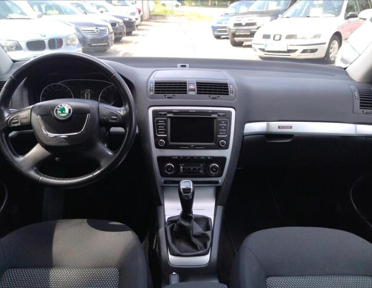 Škoda Octavia 10