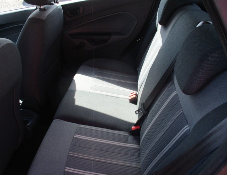 Ford Fiesta 11