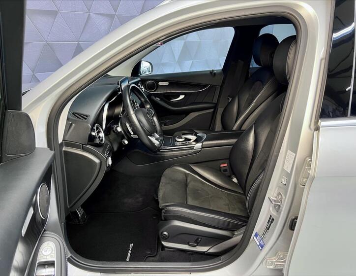 Mercedes-Benz GLC 11