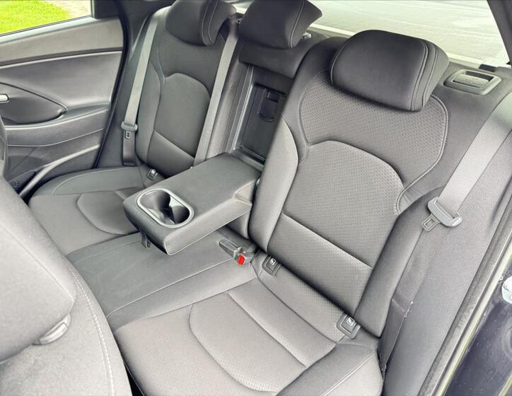 Hyundai i30 24