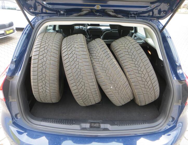 Ford Focus 8