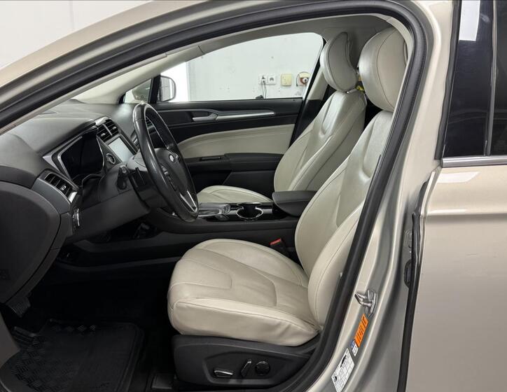 Ford Mondeo 9
