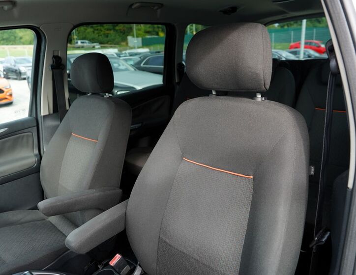 Ford Galaxy 21