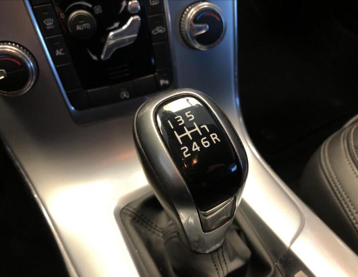 Volvo V60 15